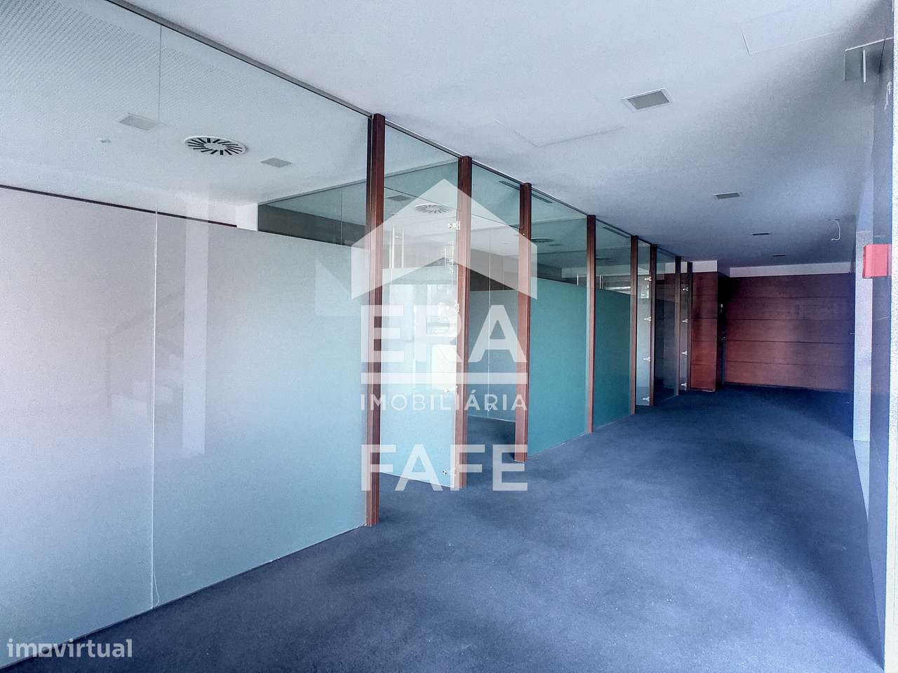 Edifício com 4 pisos no centro de Fafe - Grande imagem: 2/23