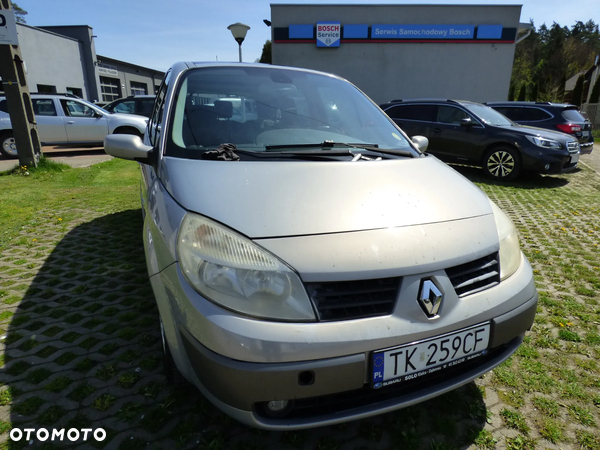 Renault Scenic 2.0 16V Privilege - 13