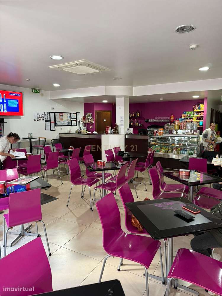 Trespasse do Emblemático "Café Dorna" na Guarda! - Grande imagem: 3/6