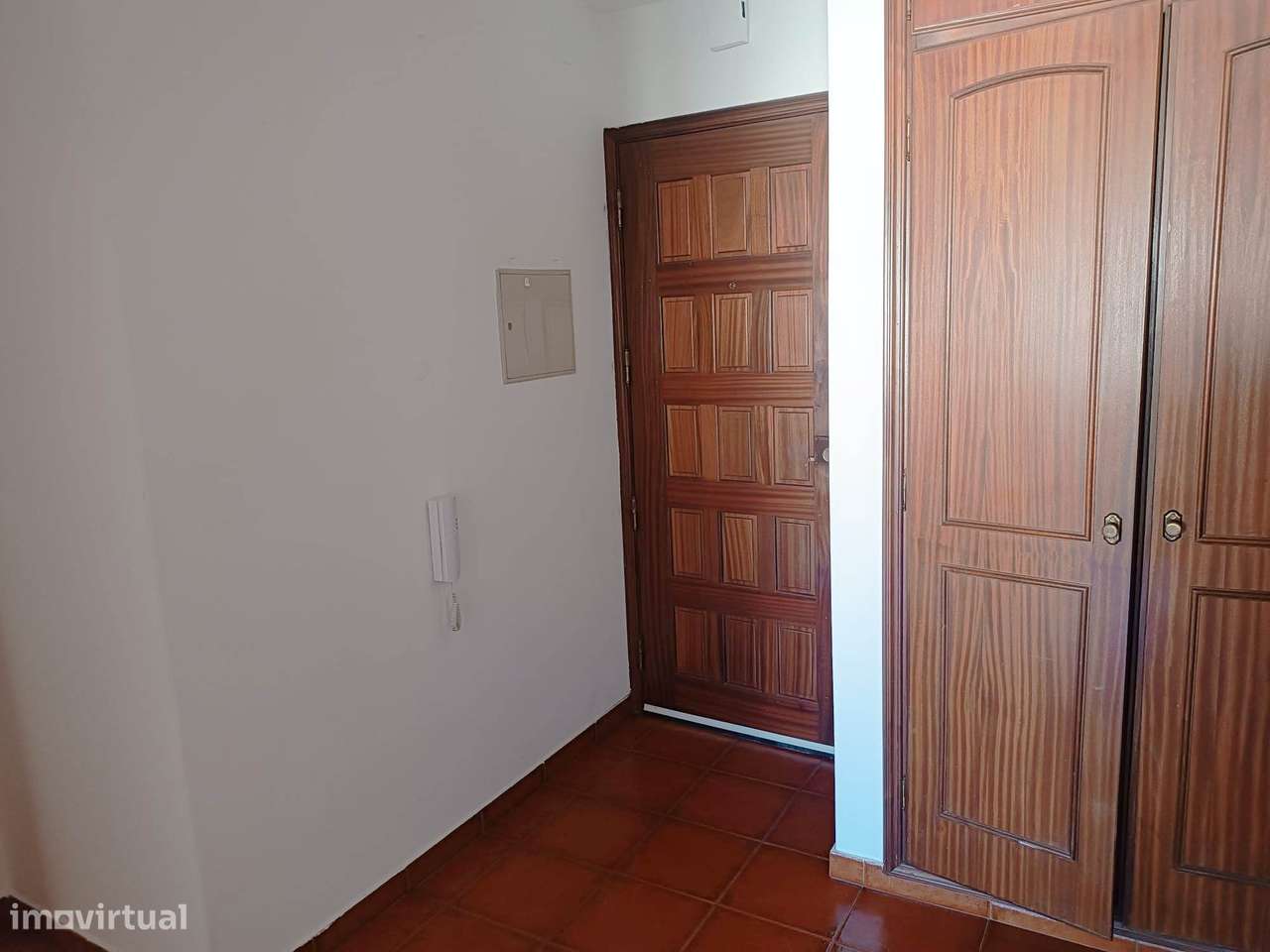 Apartamento T2 em Coimbra (Urbanização Ar e Sol)-9