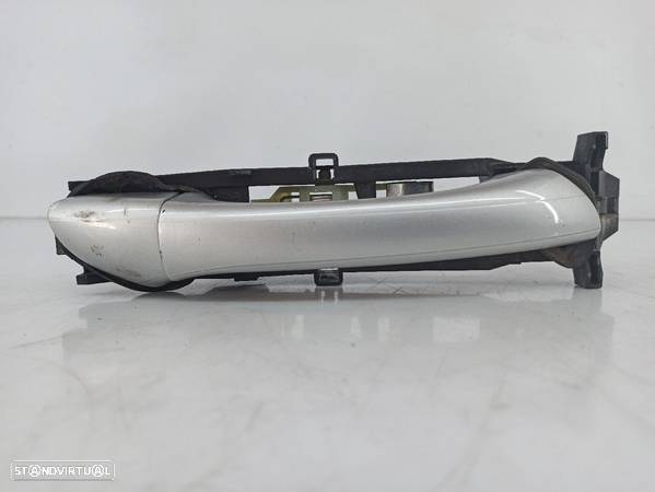 Puxador Exterior Tras Drt Direito Mercedes-Benz C-Class (W203) - 1