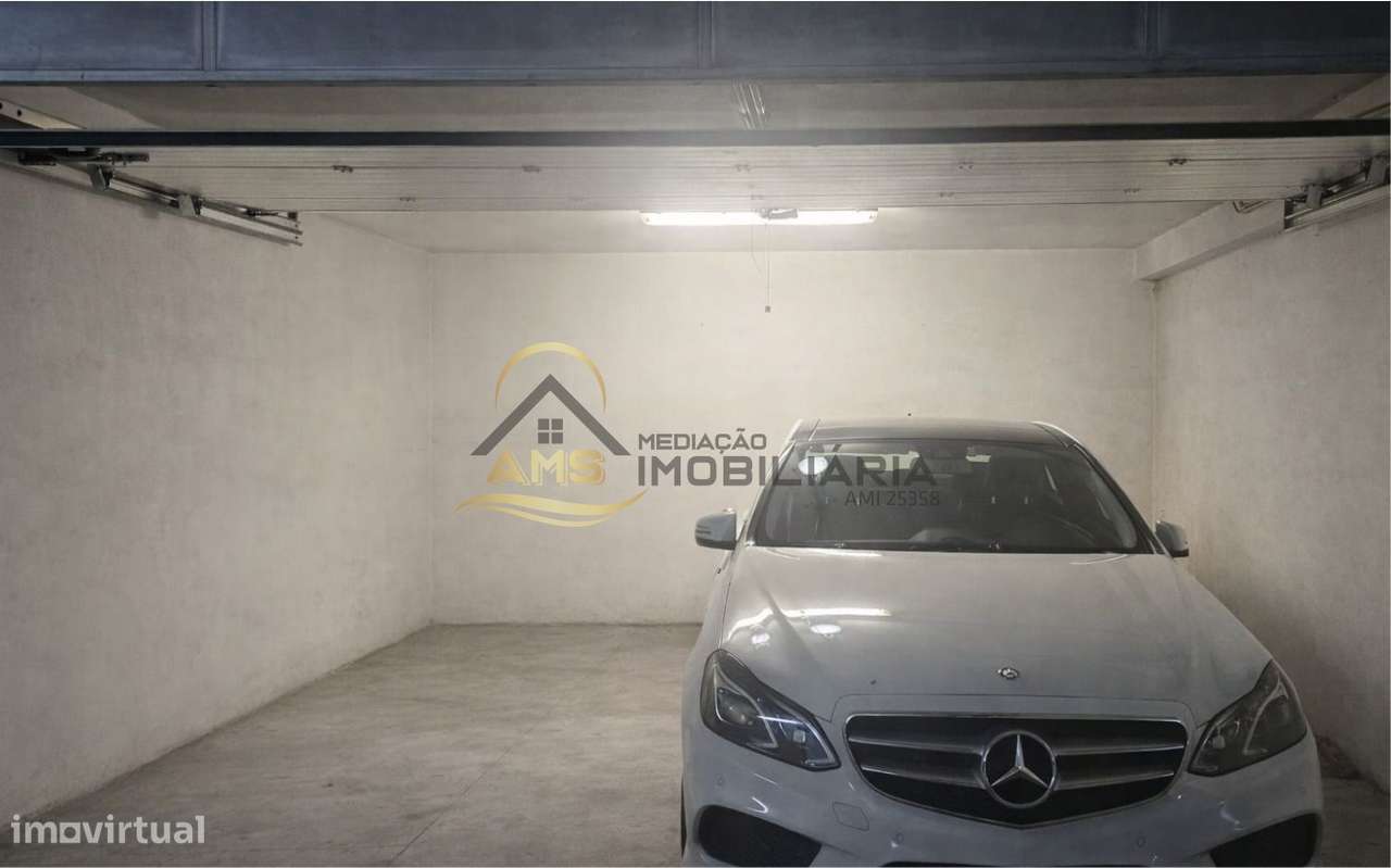 APARTAMENTO T2 COM GARAGEM CENTRO DE FAFE-36
