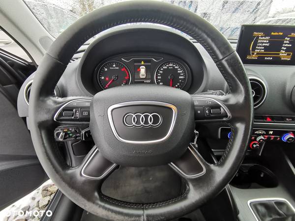 Audi A3 1.6 TDI Sportback ultra Attraction - 26