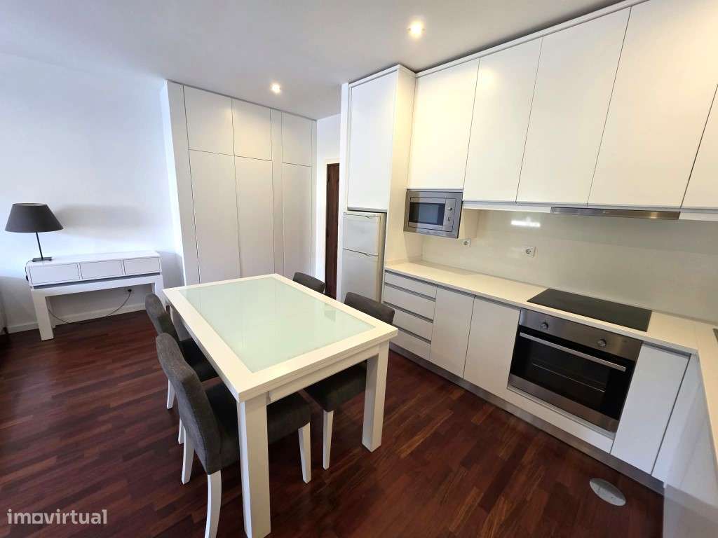 Apartamento renovado na Foz do Douro-2