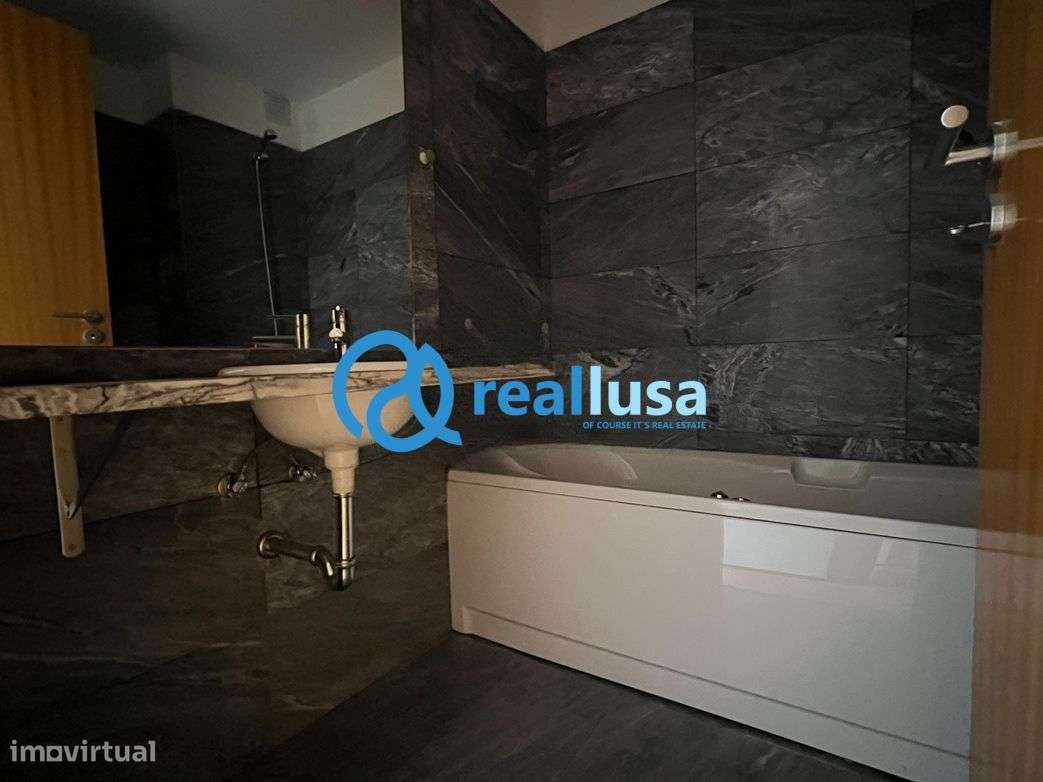 Apartamento T3 c/ garagem Moreira Maia-7