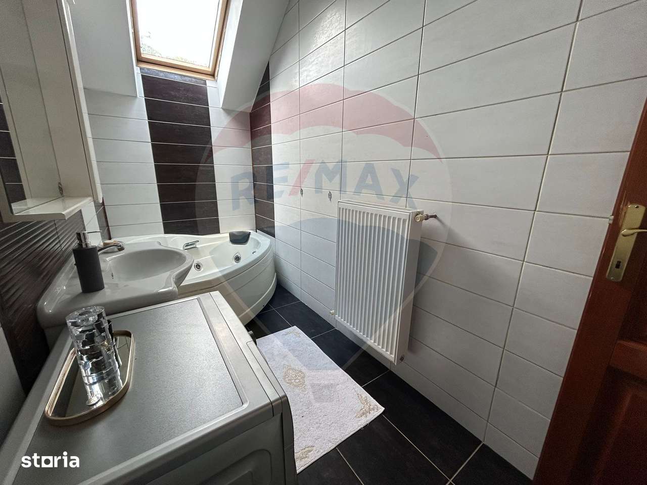 Apartament cu 3 camere de închiriat, str.Tudor Vladimirescu - Imagine principală: 3/7