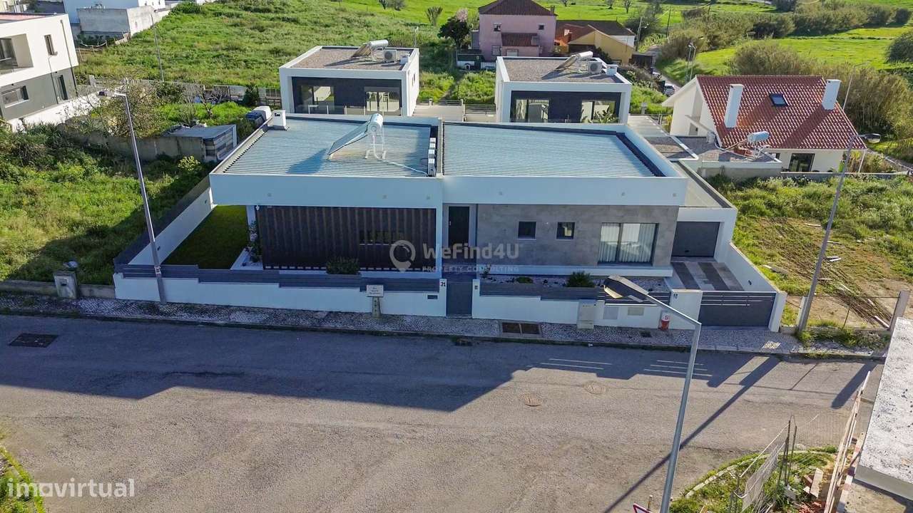 Moradia Térrea T3 c/piscina, lote de 474m² - Única na Caparica-39