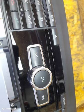 MERCEDES W204 LIFT RADIO NAWIGACJA - 3