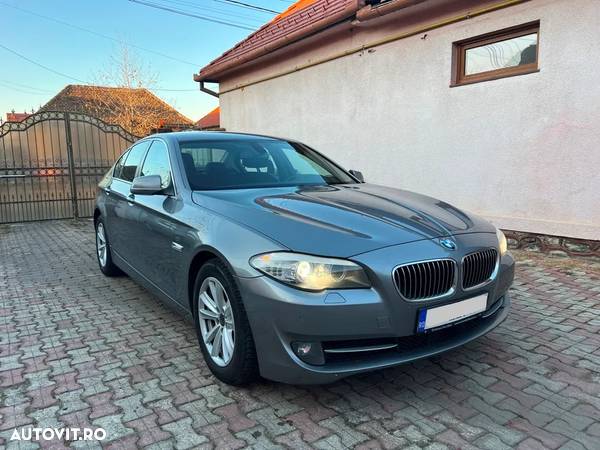 BMW Seria 5 520d Sport-Aut. - 6