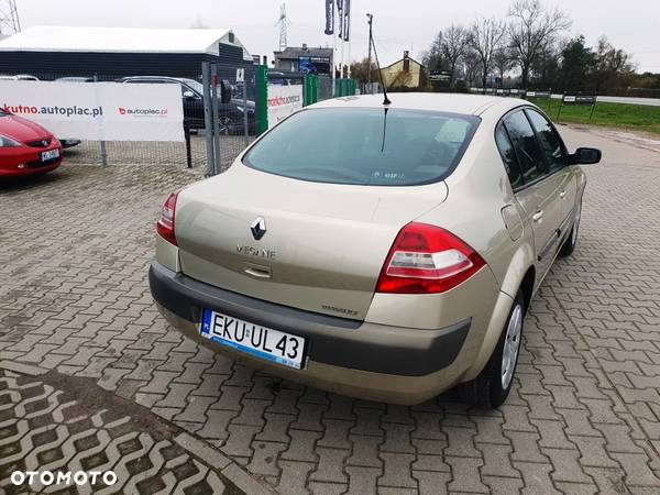 Renault Megane II 1.6 16V Confort Dynamique - 8