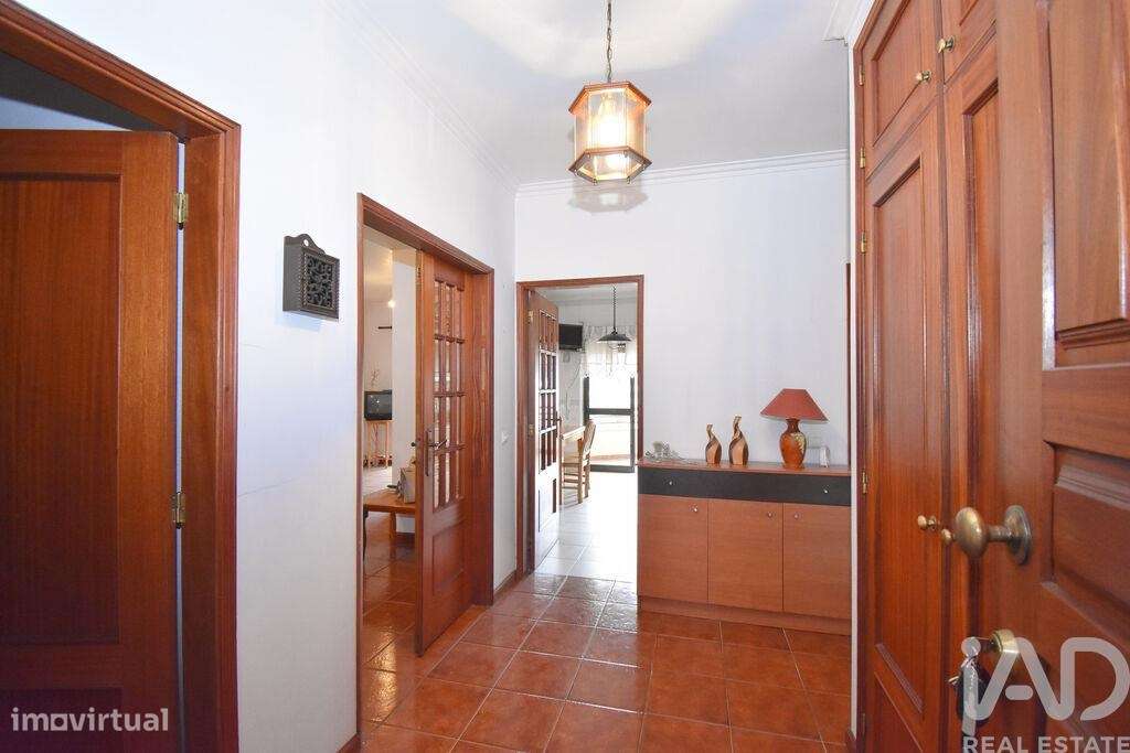 Apartamento T2 em Miranda do Corvo de 89,00 m2 - Grande imagem: 3/27