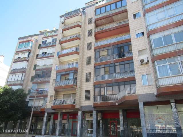 Imóvel Comercial no Lumiar-3