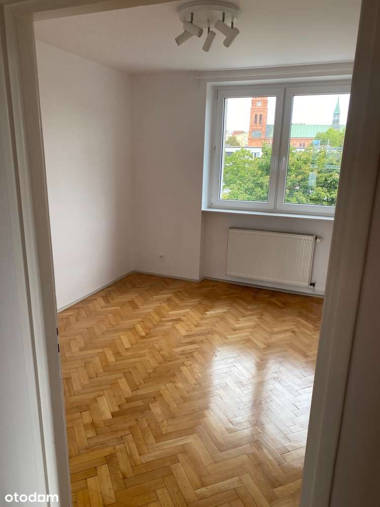 REZERWACJA Garaż w cenie, 3 osobne pokoje plus osobna kuchnia-1