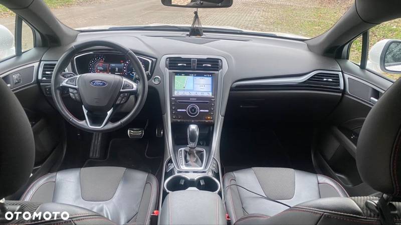 Ford Mondeo 2.0 TDCi ST-Line PowerShift - 19