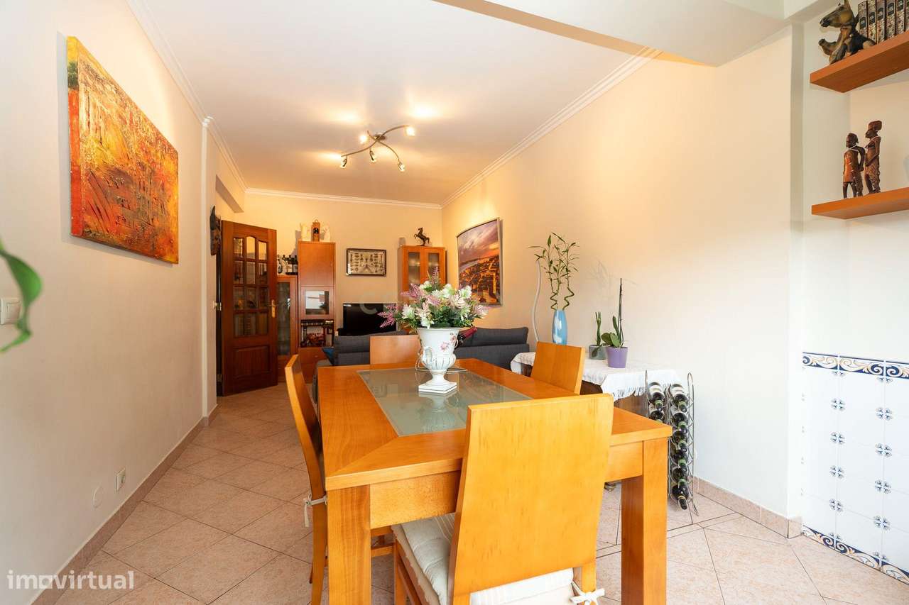 Fantástico Apartamento T2 Remodelado - Odivelas - Grande imagem: 5/25