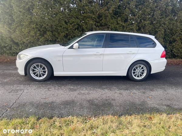 BMW Seria 3 318d - 2