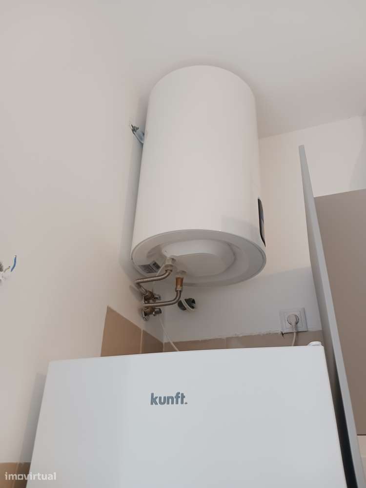 T1 renovado junto à Alameda - Ideal 1 pessoa - Grande imagem: 2/8