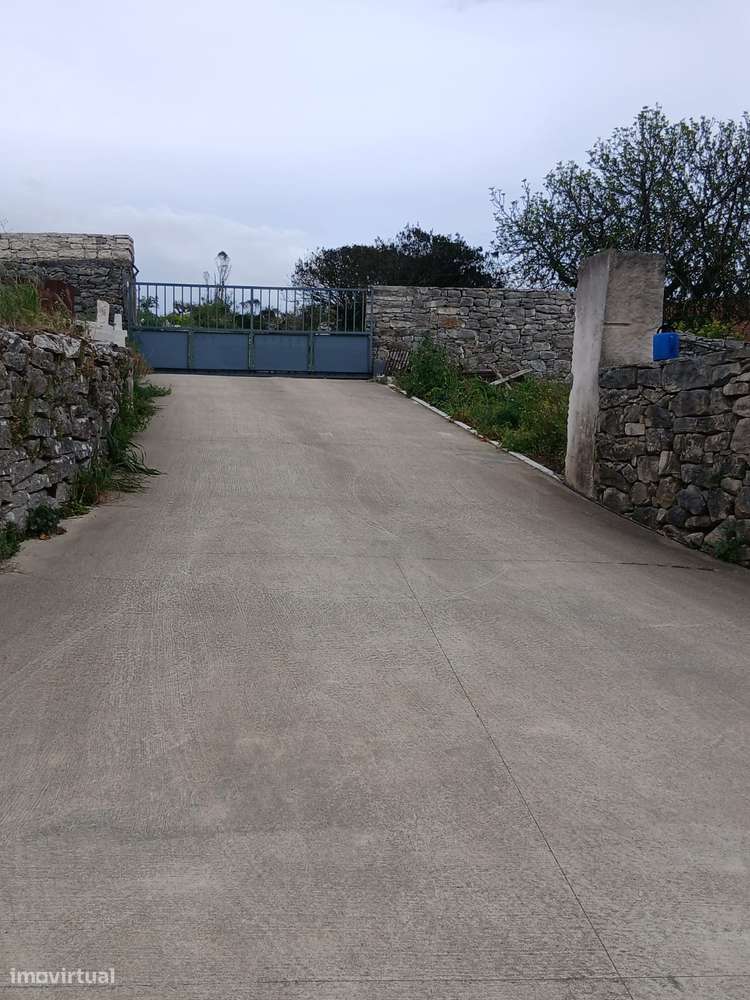 Moradia T3 espaçosa-13