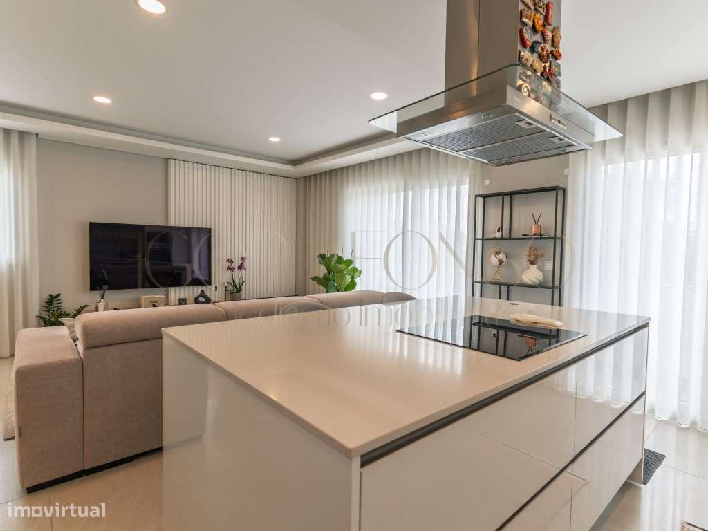 Excelente Apartamento T3 com Suíte, Elevador e Lugar de Garagem - S...-10