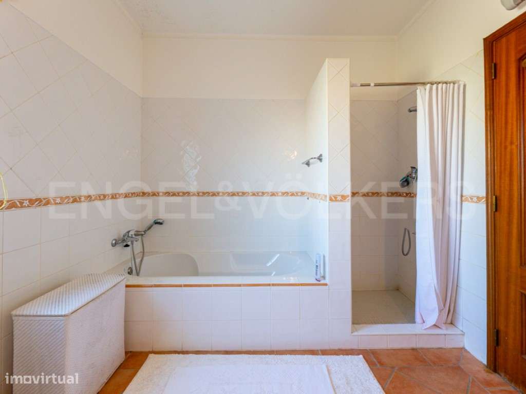 Moradia T3 com Piscina em São Brás de Alportel-18