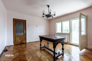 Apartament cu 4 camere în Micalaca, Strada Abrud.