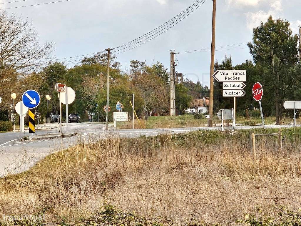 Terreno de 108.508m2 com PIP aprovado para a construção de 34.931m2... - Grande imagem: 4/45