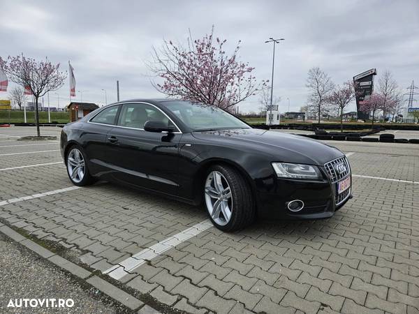 Audi A5 2.0 TDI Ultra DPF - 1