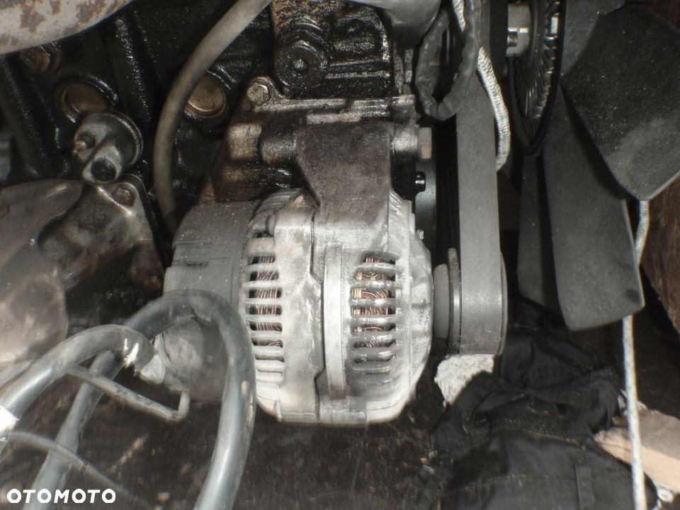 silnik motor skrzynia 2.2b alternator rozrusznik mercedes w 124 posiadam wszystkie części - 4