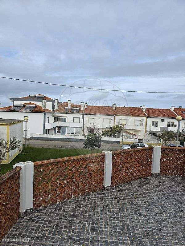 Moradia T2 para venda-10