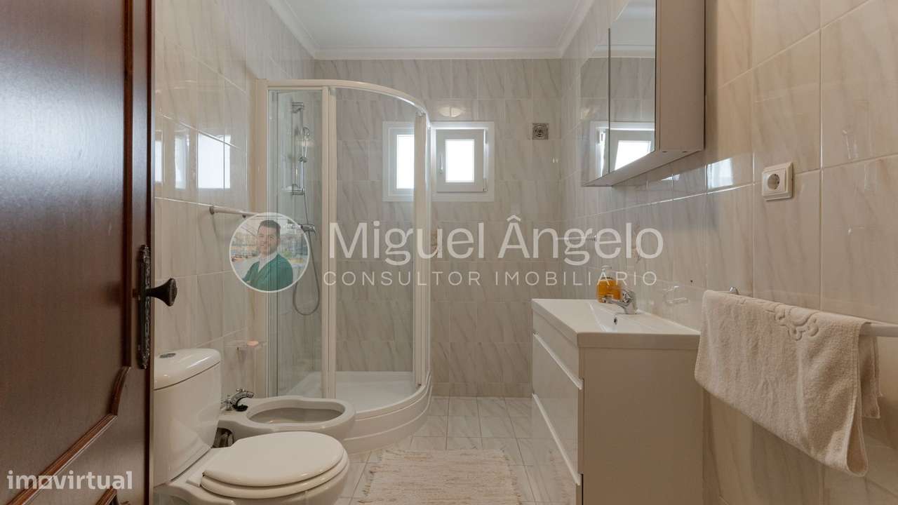 Moradia T3 com jardim, garagem e excelente espaço exterior na Torreira-24