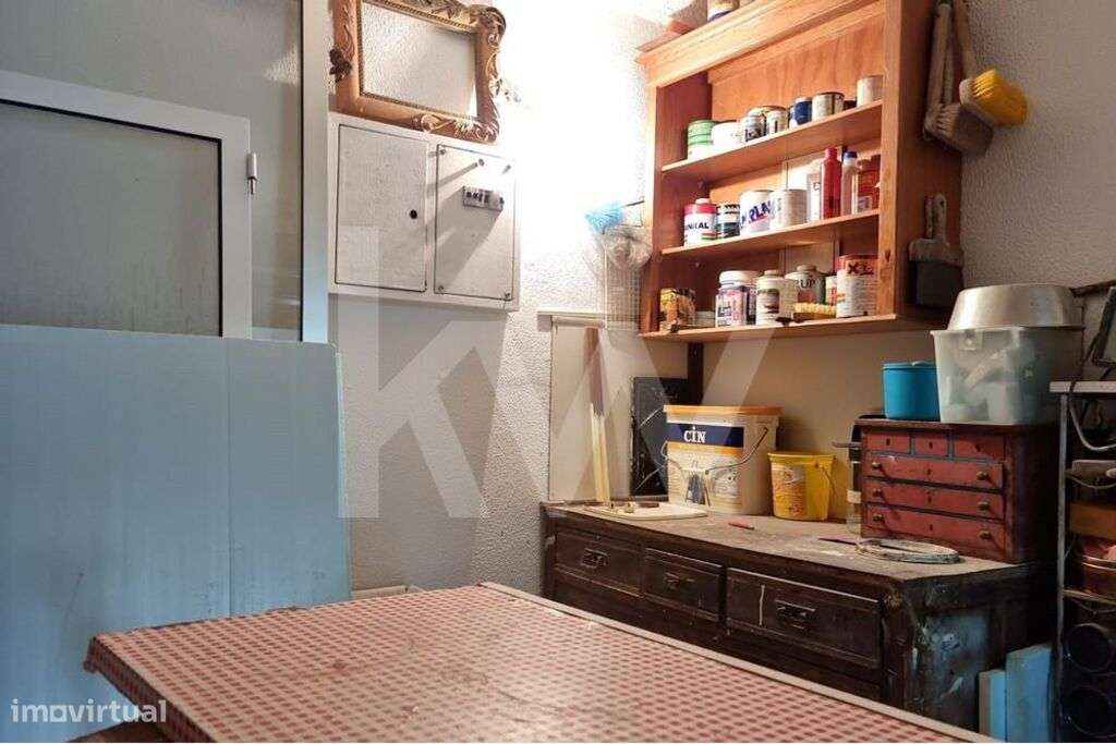 Garagem/Atelier Junto à Universidade de Aveiro. - Grande imagem: 4/7