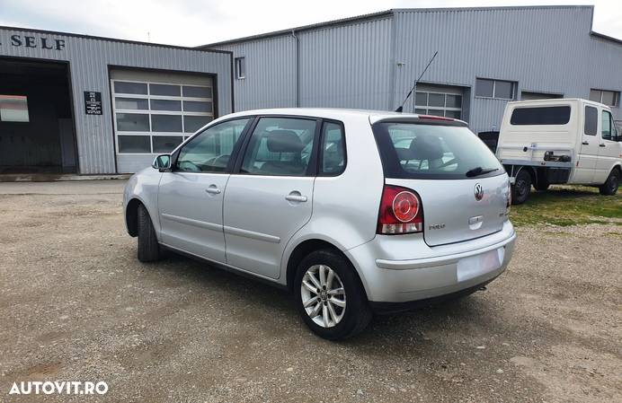 Volkswagen Polo 1.4 TDI Comfortline - 3