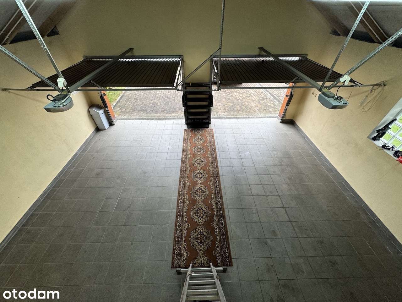 Wejdź i zamieszkaj. Uff... Jestem u siebie.-17