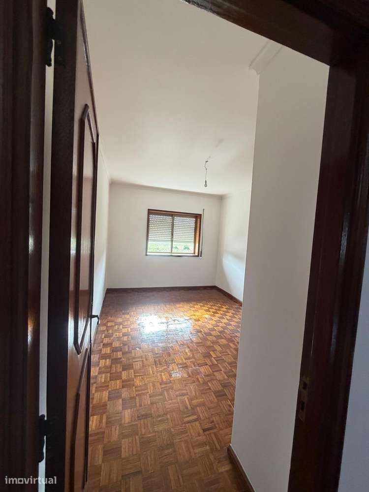 Apartamento T3 Renovado-3