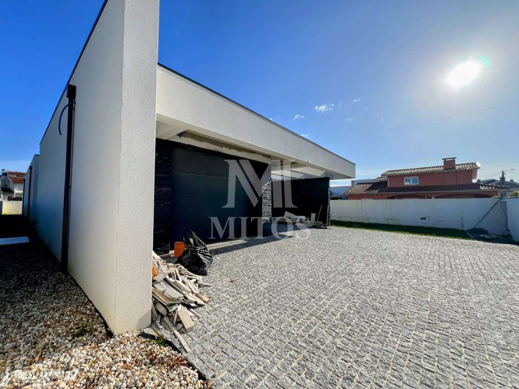 Moradia T3 para venda em Castelo de Neiva, Viana do Castelo-5