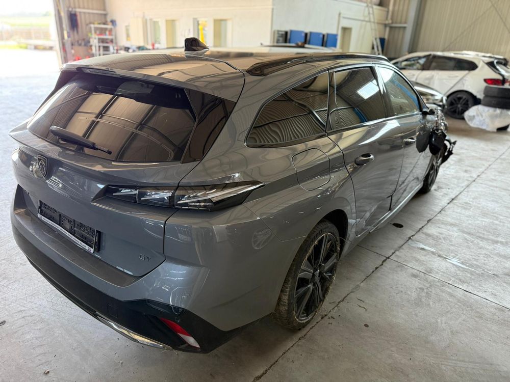Peugeot 308 P5 BlueHDi 130 EAT8 GT 2024