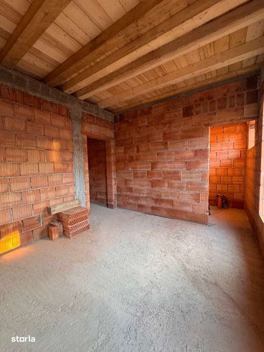 De  vanzare  casa individuala in loc.Suceagu, la 15km de Cluj-Napoca - Imagine principală: 5/9