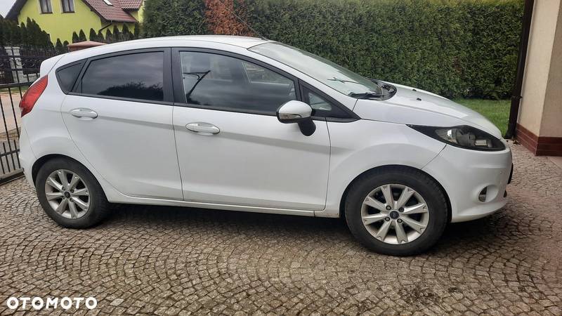 Ford Fiesta 1.25 Ambiente - 3