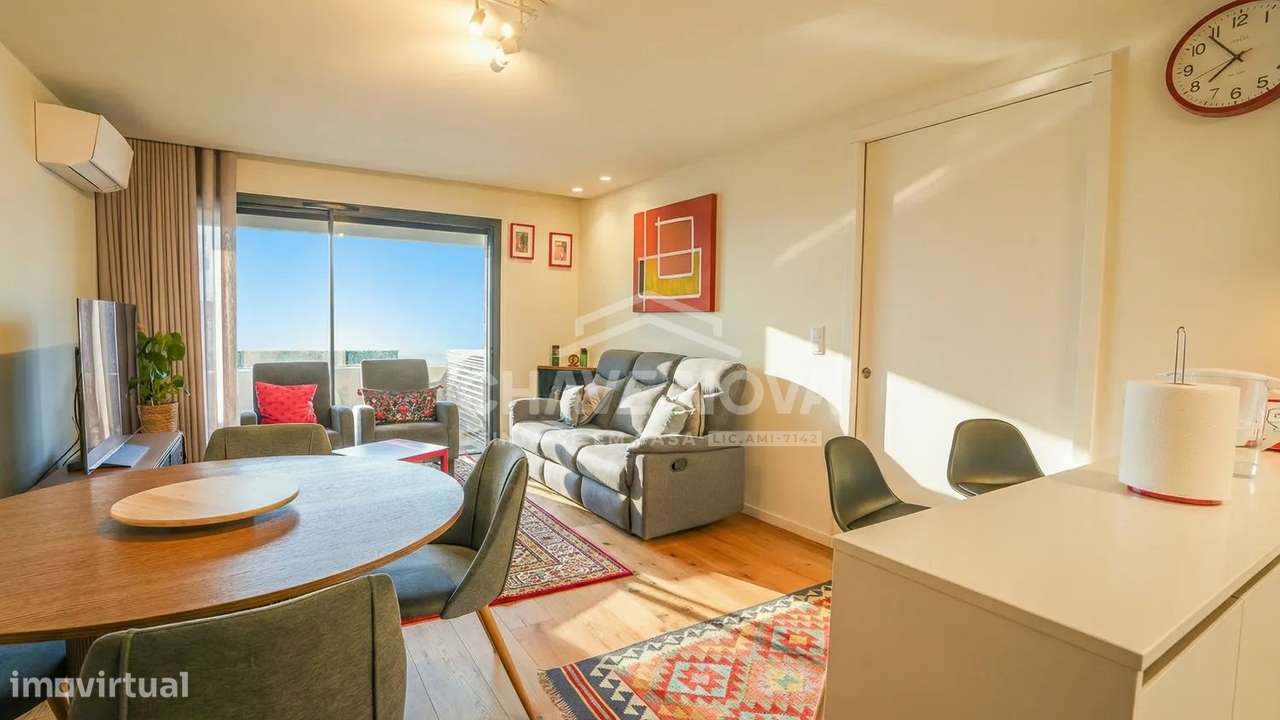 T2 c/ Varanda e Lugar de Garagem em Oliveira do douro - Grande imagem: 3/21