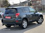 Toyota RAV4 2.2 D-4D Luxury - 6