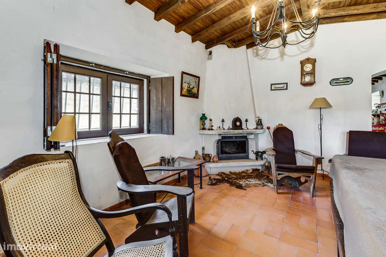 Quinta com Piscina e 2 Hectares a 25 km de Lisboa-26