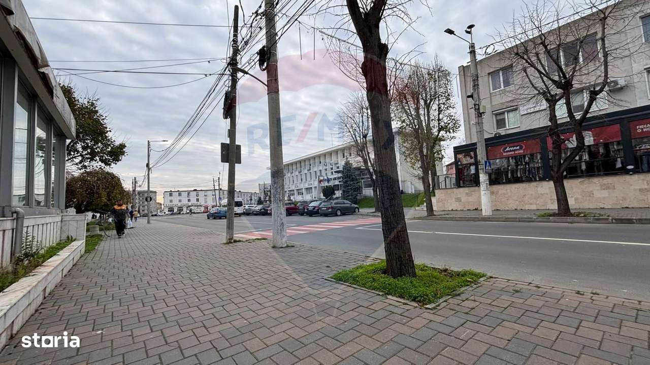 Spațiu comercial de închiriat vis-a-vis de Primaria Mangalia-87mp - Imagine principală: 5/14