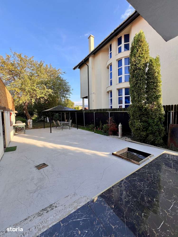 SPRE VANZARE! CASA INDIVIDUALA IN GHIMBAV! - Imagine principală: 2/13