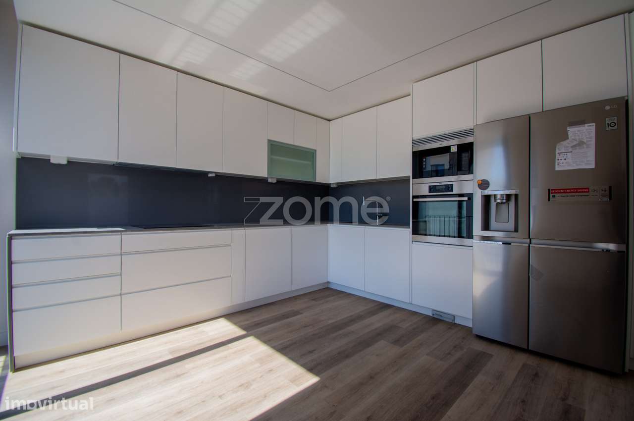 Moradia T5 com Jardim e Piscina - Grande imagem: 5/35