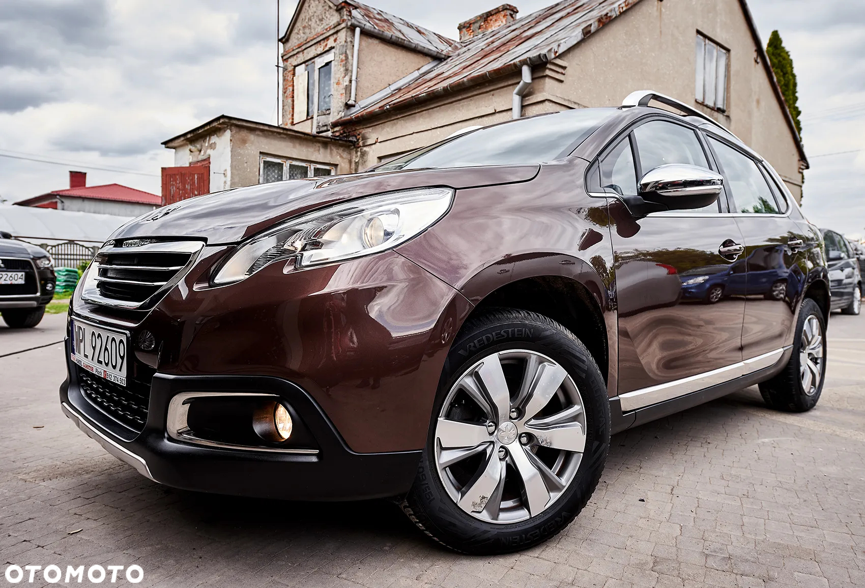 Peugeot 2008 - 4