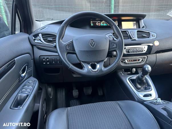 Renault Grand Scenic ENERGY dCi 110 S&S Bose Edition - 23