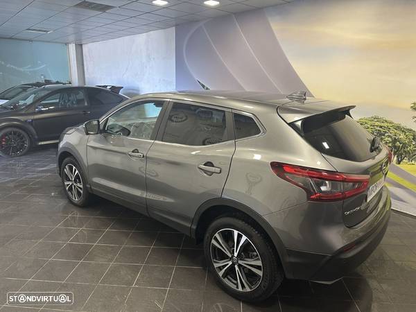 Nissan Qashqai 1.5 dCi N-Connecta J18+Led - 19