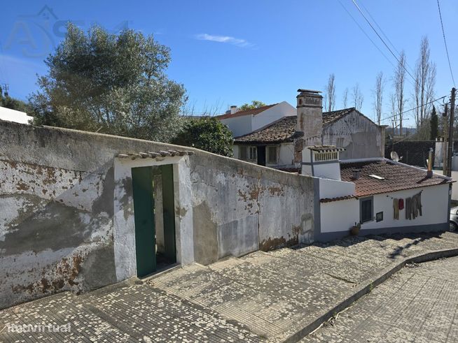 Vila Nova da Barquinha - Moradia T4 Duplex com quintal junto ao rio-35