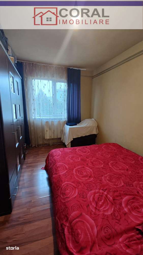 De vanzare apartament 4 camere, zona Gojdu - Imagine principală: 4/13