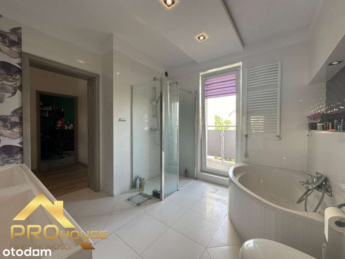 Wyjątkowy dom z basenem, spokojna okolica Torunia-11